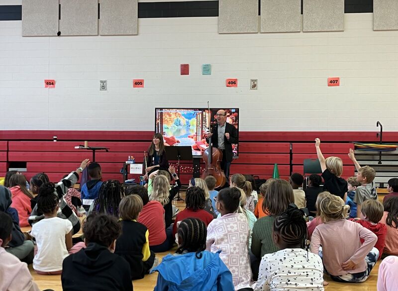 summermusik-meets-230-students-at-parker-woods-montessori